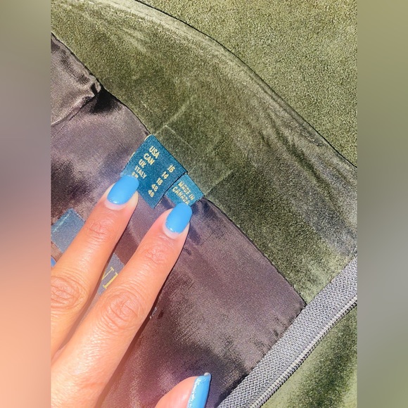 Danier Genuine Leather Olive Dark Green Skirt With Small slit & string at waist - Picture 7 of 14